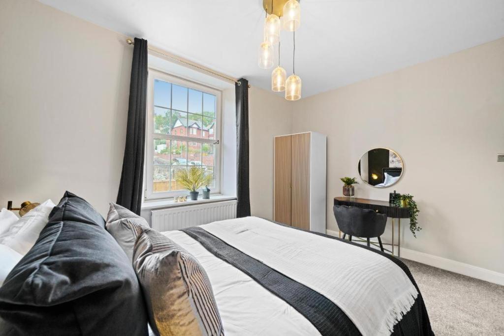 Deluxe 5 Bed In Central Whitby - Parking - Hot Tub 外观 照片