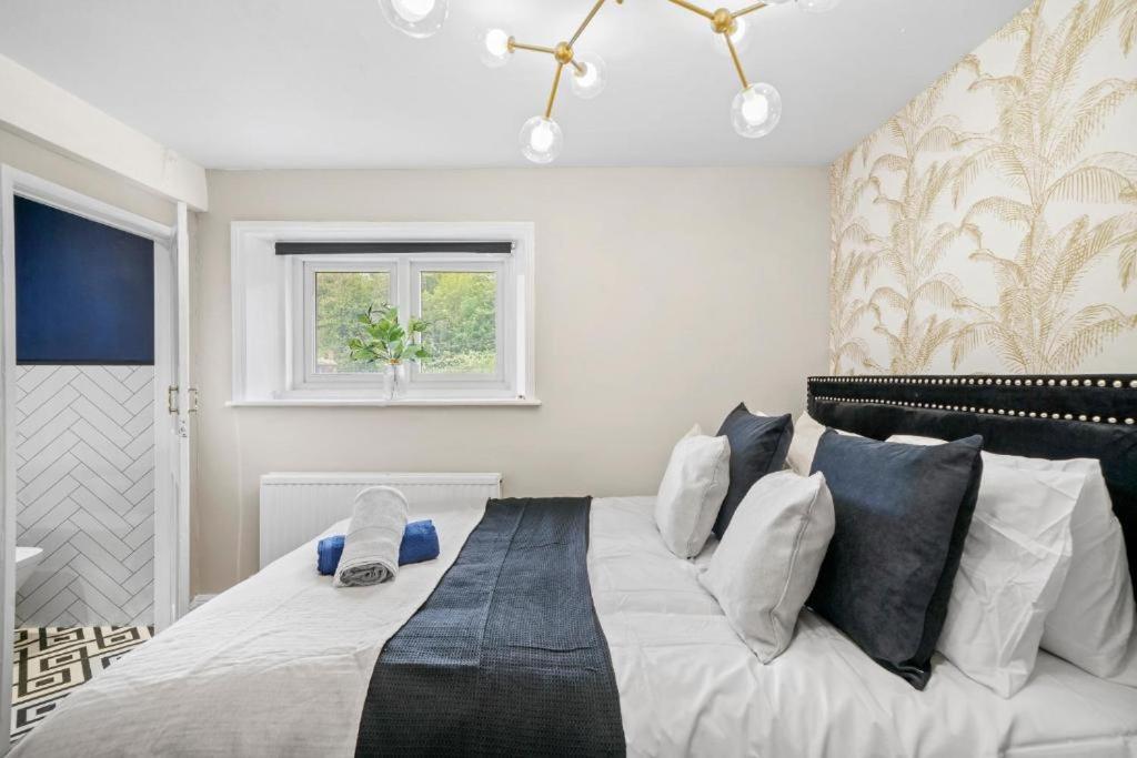 Deluxe 5 Bed In Central Whitby - Parking - Hot Tub 外观 照片