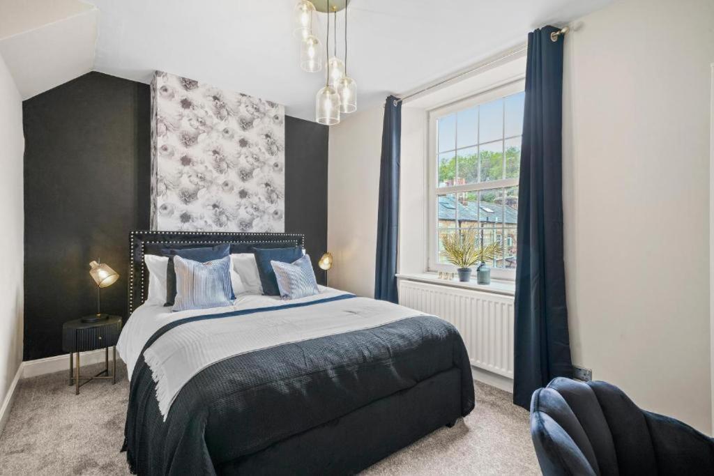 Deluxe 5 Bed In Central Whitby - Parking - Hot Tub 外观 照片