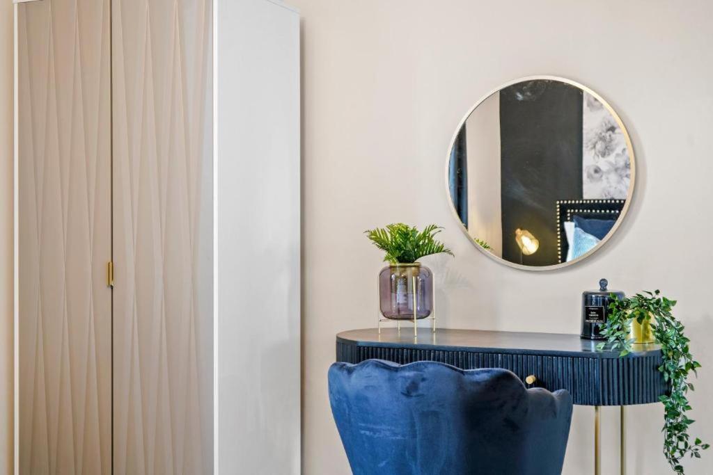 Deluxe 5 Bed In Central Whitby - Parking - Hot Tub 外观 照片