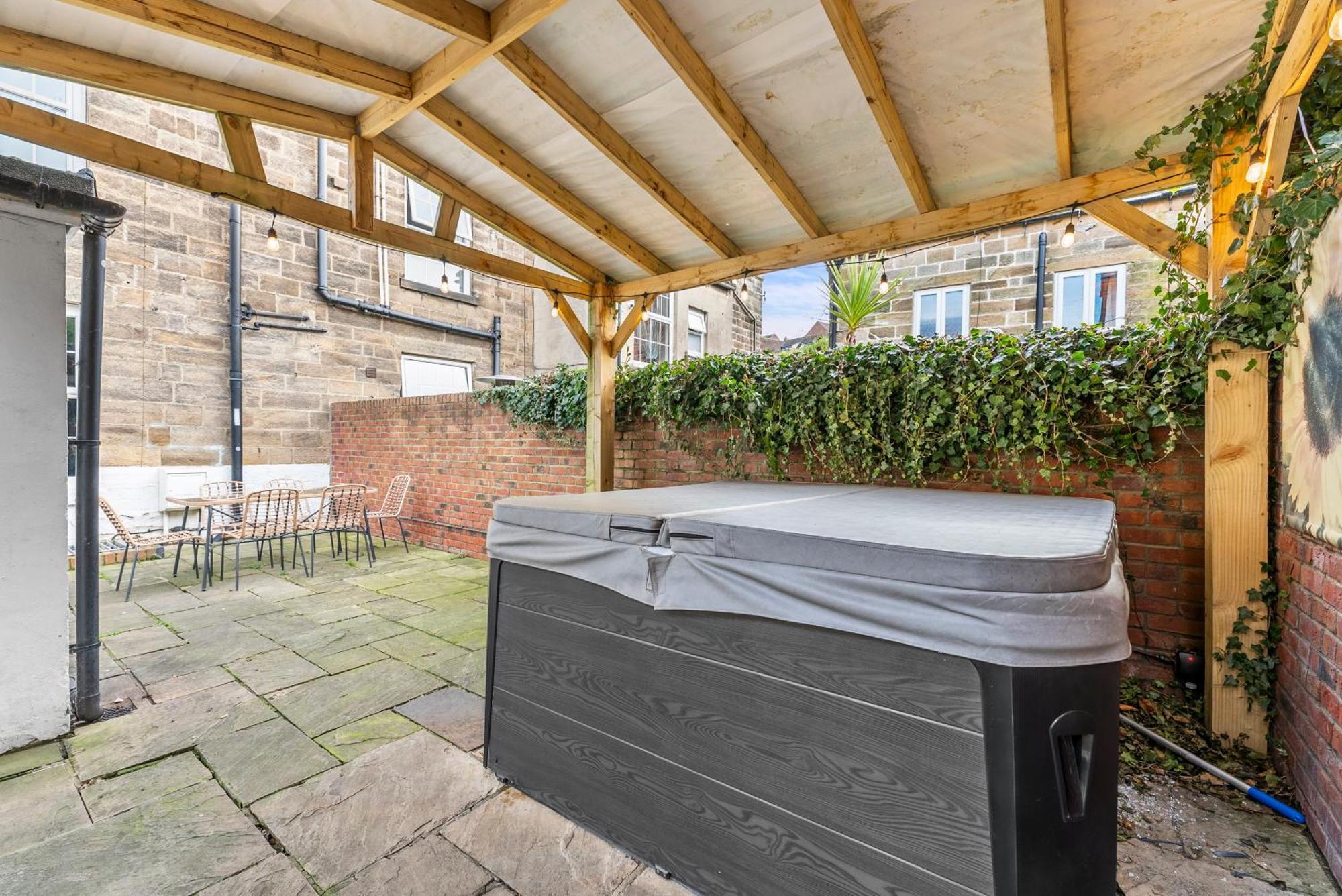 Deluxe 5 Bed In Central Whitby - Parking - Hot Tub 外观 照片