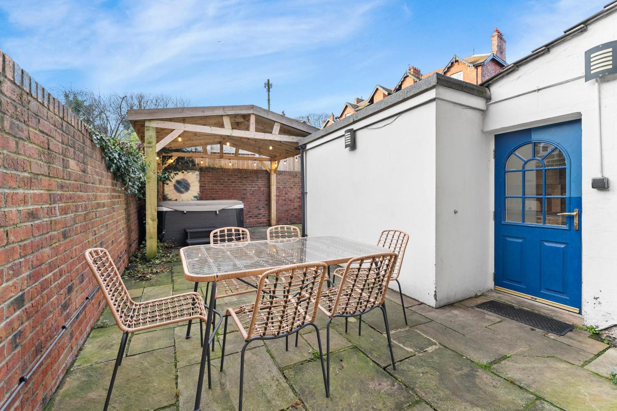 Deluxe 5 Bed In Central Whitby - Parking - Hot Tub 外观 照片